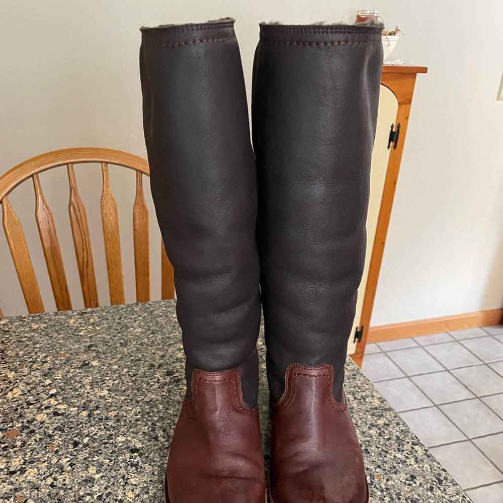 Frye Women’s Celia tall Pull-on shearling boot size 6 1/2